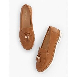 Talbots Laura Loafer 7 Women Leather Slip on Shoes Lug Sole Tassels Classic